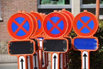 panneaux signaux route routier permis conduire voiture mobilite transport ville environnement...