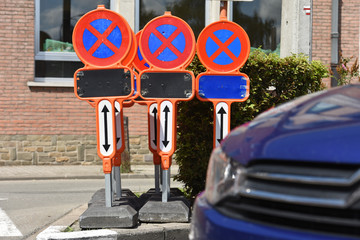 panneaux signaux route routier permis conduire voiture mobilite transport ville environnement...