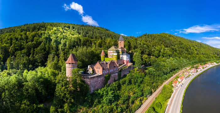 Aerial view, Zwingenberg Castle, river Neckar, Odenwald, Baden-Wurttemberg, Germany