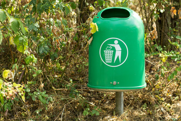 Gr&uuml;ner M&uuml;lleimer