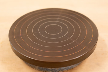 手作り陶器をつくるろくろ