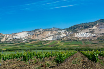 Extraction of Perlato and Perlatino of Sicily light biege marble, marble quarries near Trapani, Sicily, Italy