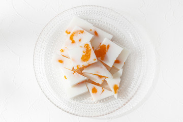 牛乳寒天   Cold Japanese confection of milk and agar