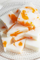 牛乳寒天   Cold Japanese confection of milk and agar