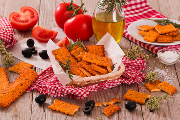 Tomato crackers.