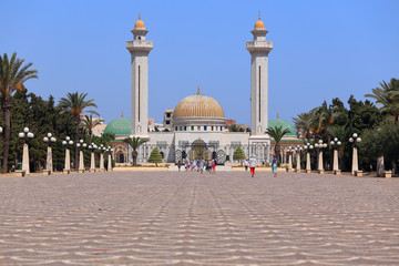 Fototapeta na wymiar The Mausoleum of Habib Bourguiba in Monastir.Tunisia.