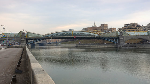 View from Berezhkovskaya Embankment on the Moscow River and the Bridge of Bogdan Khmelnitsky