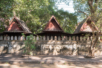 Fototapeta na wymiar THAILAND PHRAE OLD TOWN TEMPLE HOUSES