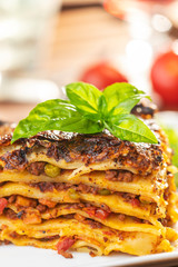 Nahaufnahme einer Portion Lasagne