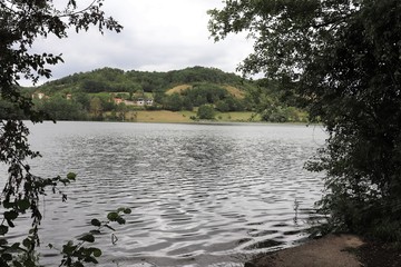 Etang de Montjoux dans la commune de Saint Jean de Bournay - D&eacute;partement Is&egrave;re - France