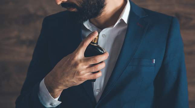 man hand perfume