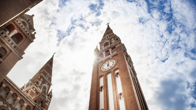 The Votive Church and Cathedral of Our Lady of Hungary, Dom in Szeged