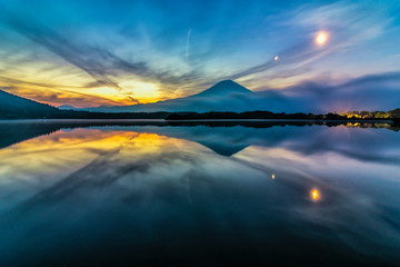 田貫湖での日の出と富士山