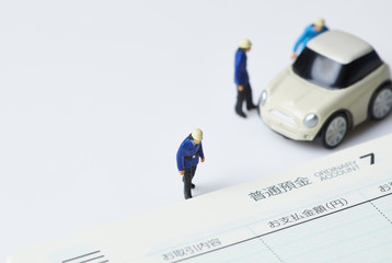 自動車の事故やお金の問題