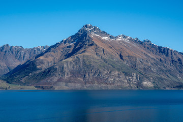 Fototapeta na wymiar Southern Alps peaks reflected in a beautiful Glacial lake