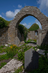 Fototapeta na wymiar Westcoast Ireland cemetry thumbstoe graveyard