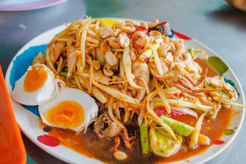 pasta with shrimps and vegetables