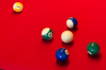 Billard américain jeu du huit jeu du neuf à partager entre amis