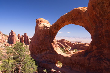 Double O Arch