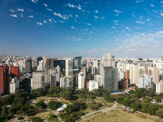Vista aérea do Itaim Bibi e Parque do Povo em São Paulo, Brasil