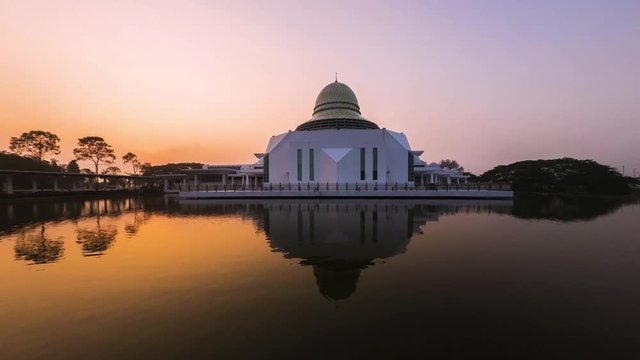 TIme Lapse Of Majestic Annur Mosque During Beautiful Sunrise.