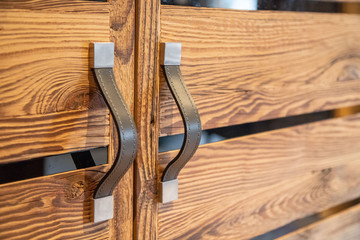 Poignées d'armoire en bois