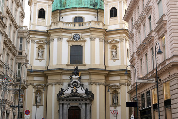 Fototapeta na wymiar Peterskirche Saint Peters Church in Vienna Austria