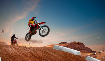 Motocross - Powered by Adobe