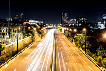 Obraz premium Pose longue, route à Toronto