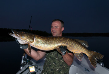 Night fishing for big pikes