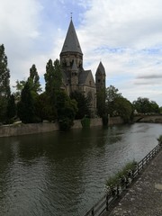 Temple Neuf à Metz avec vue sur la Moselle - 281312909