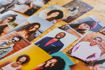 Prints with several people portraits