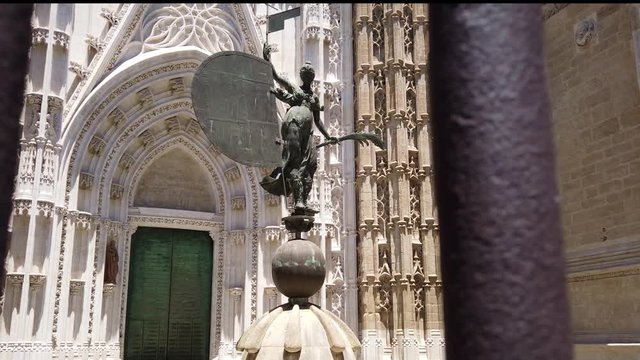 Cordoba, Spanien, Andalusien Statue am Dom