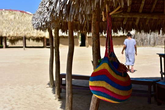 Mochila t&iacute;pica de la cultura Wayuu, Guajira. 