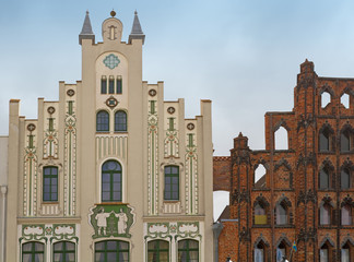Fototapeta na wymiar Historische Gebäude in der Hansestadt Wismar