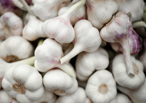 garlic vegetables white food market many shop wallpaper background texture
