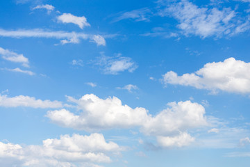 Fototapeta na wymiar White clouds with blue sky background.