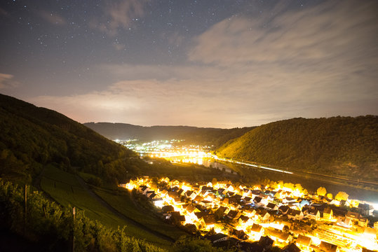 Alken an der Mosel bei Nacht