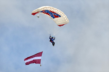 Parachutist
