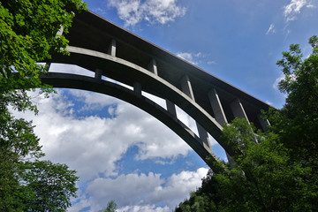 Neckarburgbrücke, Autobahn A81