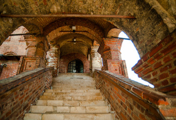 The transition of the rectangular shape of the pillars into octagonal, used not only for decorative purposes, but fundamentally changed the whole composition of the churches of that time, is remarkabl