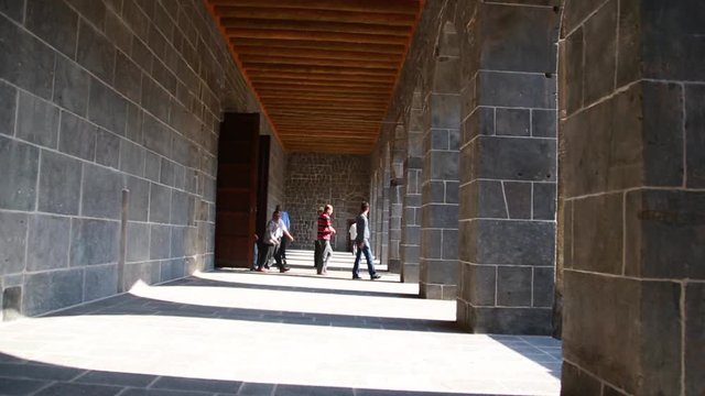 The Ulu Mosque/The Great Mosque of Diyarbak?r is the oldest and one of the most significant mosques in Anatolia