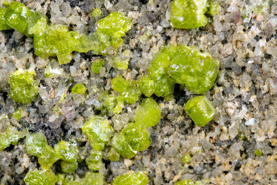 Hintergrund Peridot oder Chrysolith, Makro Nahaufnahme Mineralien und Heilsteine