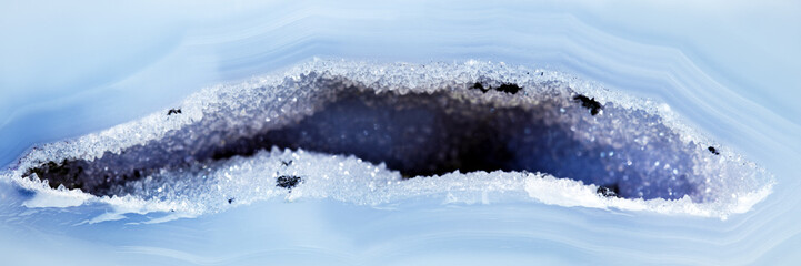 Hintergrund Achat blau, Achatdruse Makro Nahaufnahme Mineralien und Heilsteine