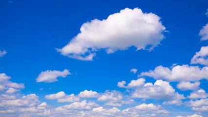 Obraz na płótnie Canvas clouds on a background of blue sky