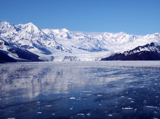 Fototapeta na wymiar Yale and Harvard Glaciers