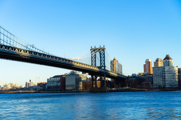 Fototapeta na wymiar View of the Manhattan Bridge in New York City