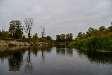 Fototapeta na wymiar landscape with river and trees in autumn