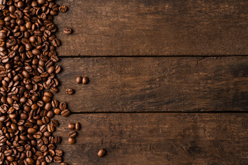 Hintergrund der gerösteten Kaffeebohnen.