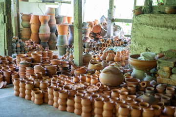 Obraz na płótnie Canvas Clay pottery container